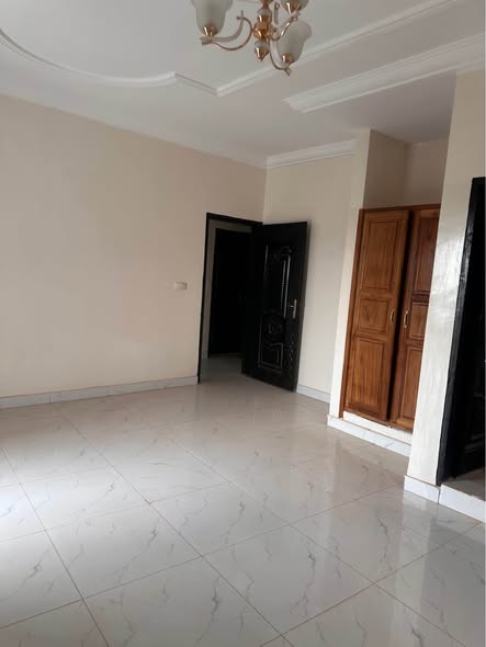 Chambres modernes à louer à Simbock, Yaoundé