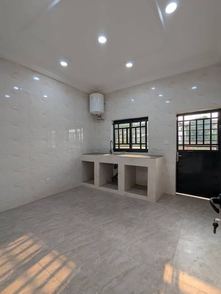 Appartement moderne à louer à Odza