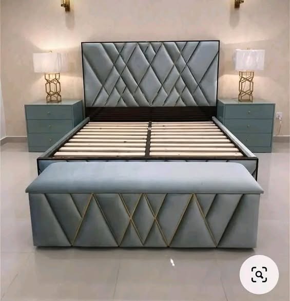 Lit haut de gamme en bois massif et velour