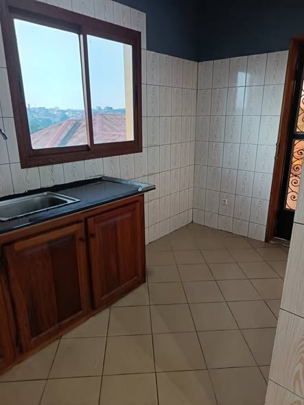 Appartement très bon standing à Odza