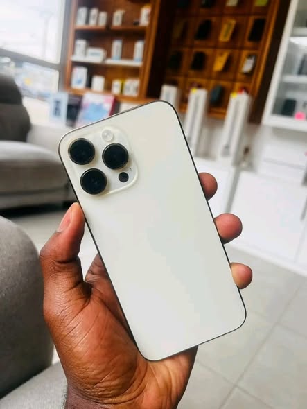 Iphone 14pro Max 128g à vendre