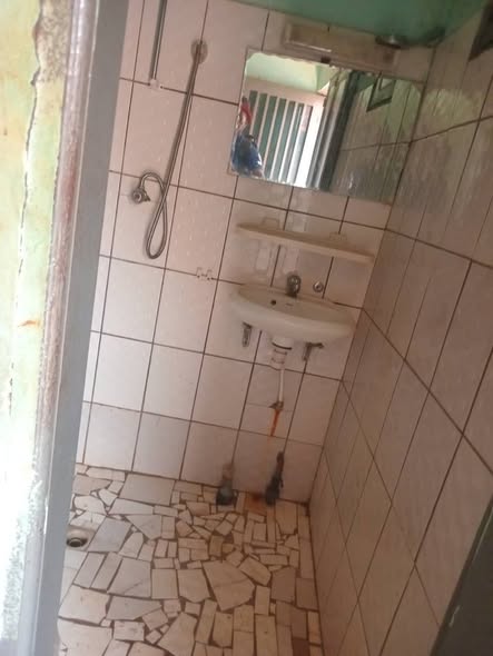 Chambre moderne à louer à Bafoussam