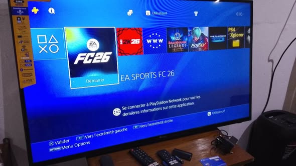 PS4 1T Neuf avec 10 jeux