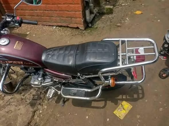 Moto LIFAN turbo en bonne état