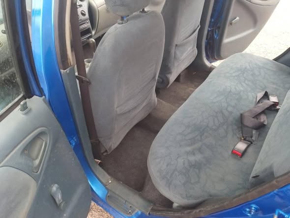 Voiture Yaris 2003 à vendre