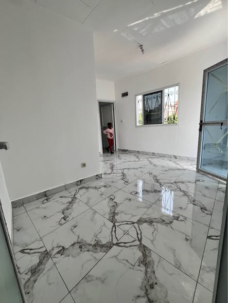 Studio moderne à louer à Santa