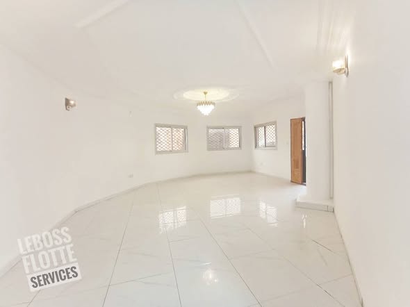 Appartement à louer à Omnisports, Yaoundé