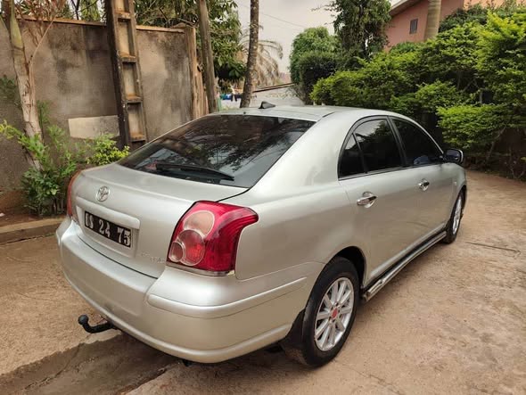 Toyota Avensis à vendre