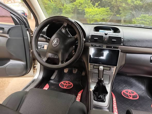 Toyota Avensis à vendre