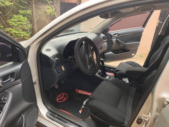 Toyota Avensis à vendre