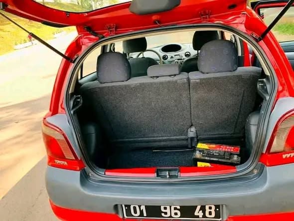 Toyota Yaris à vendre d'urgence