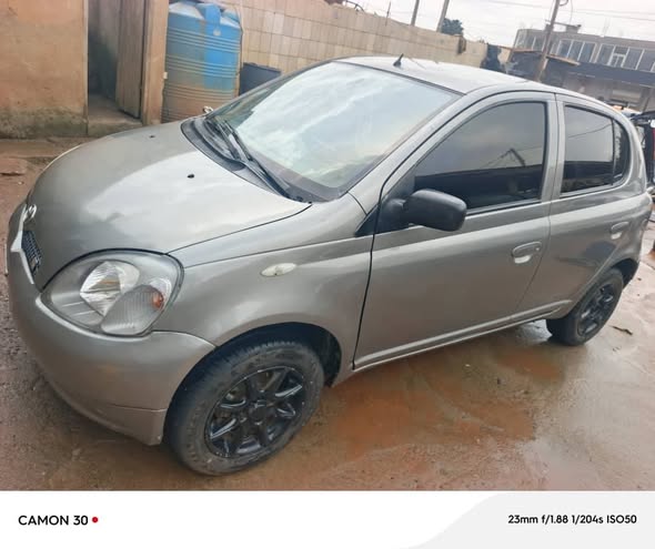 TOYOTA YARIS boite manuelle