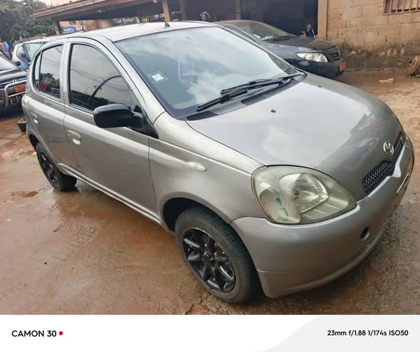 TOYOTA YARIS boite manuelle