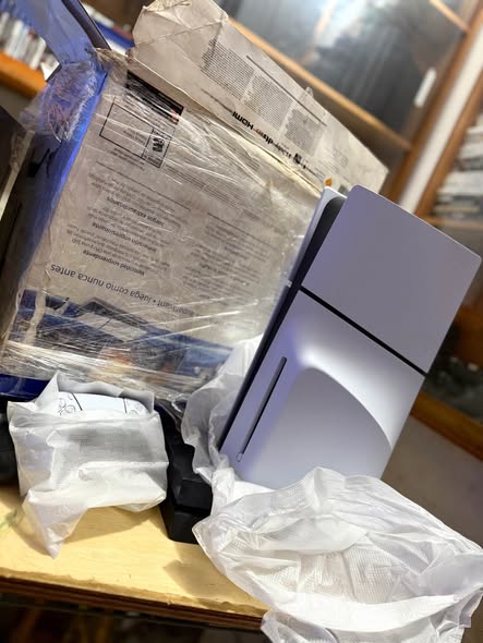 PlayStation 5 Slim avec jeux installés