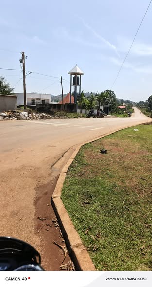 Terrain de 200 m² à vendre à Bafoussam