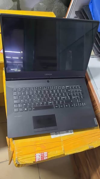 LENOVO LEGION – Performance & Élégance
