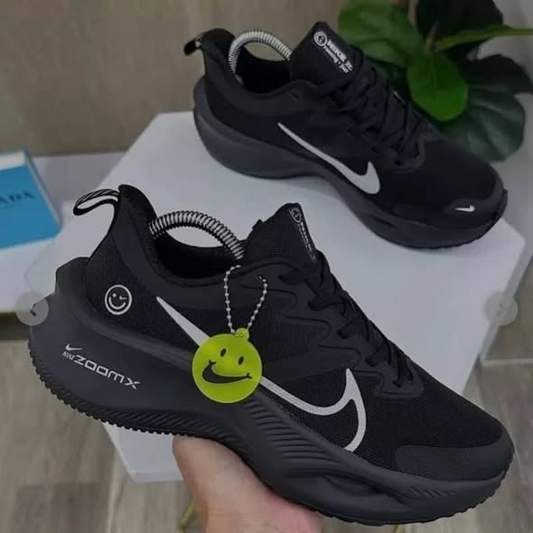 Chaussures disponibles en tailles 40 à 46
