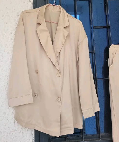 Ensemble dame classe en satin