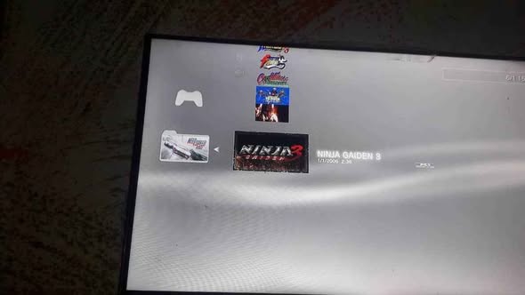 Ps3 slim pucé avec jeux et manettes