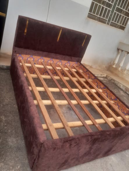 Lit à vendre