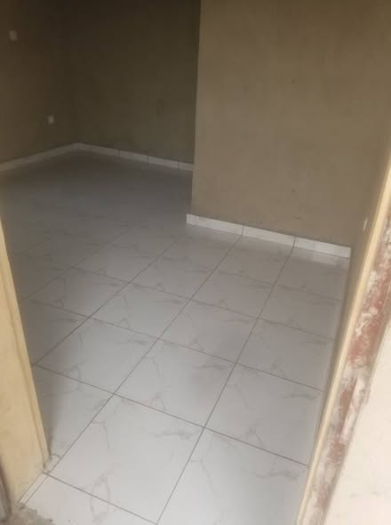 Chambres modernes à louer à nkoabang