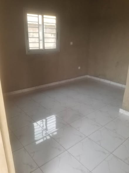 Chambres modernes à louer à nkoabang