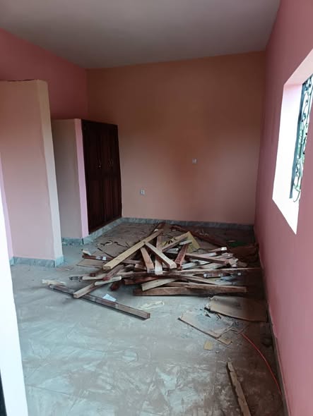 Appartement nouvellement construit à Odza