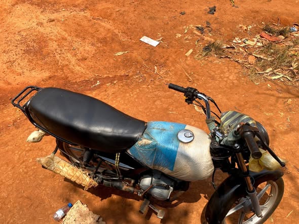 Moto TVS avec papier douane