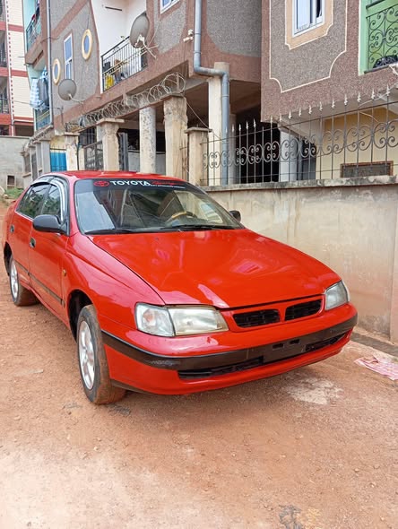 Toyota Carina E berline à vendre