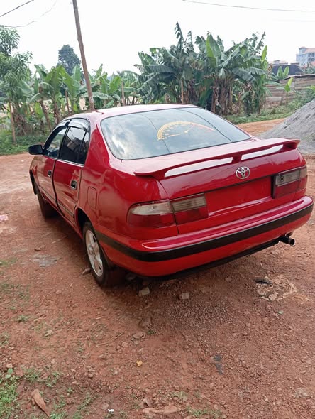 Toyota Carina E berline à vendre