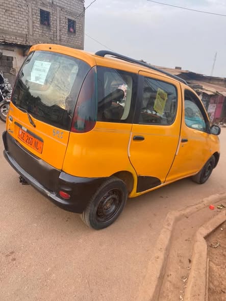 Cho Cho Yaris verso à vendre
