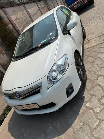 Toyota Auris hybride 2012 à vendre