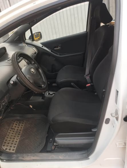 Toyota Yaris Vitz Sport 2010