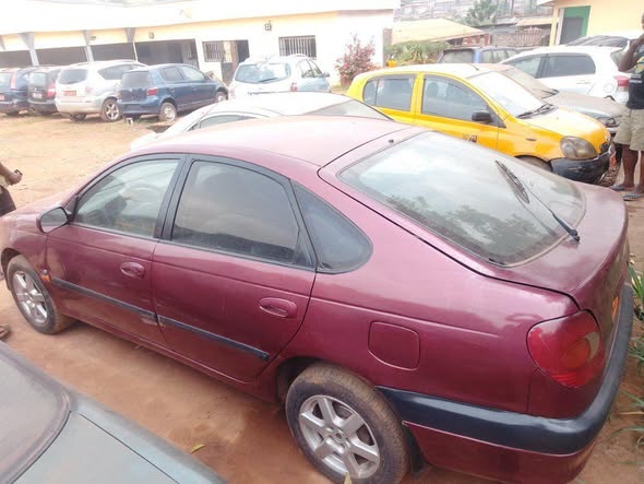 Avensis à vendre