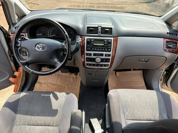 Toyota Avensis verso 2008 à vendre