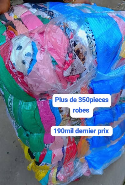 Ballot de robes à vendre