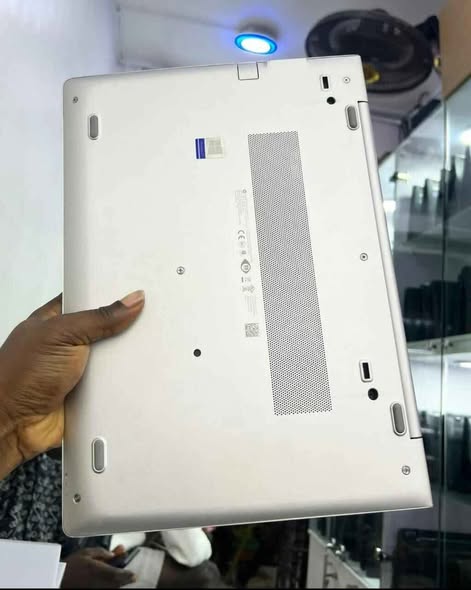Laptop neuf boutique plusieurs marque disponible