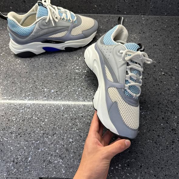Chaussures disponibles de 40 à 46