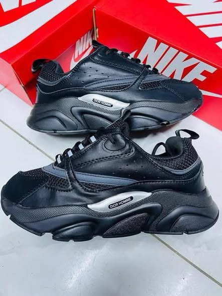 Chaussures disponibles de 40 à 46