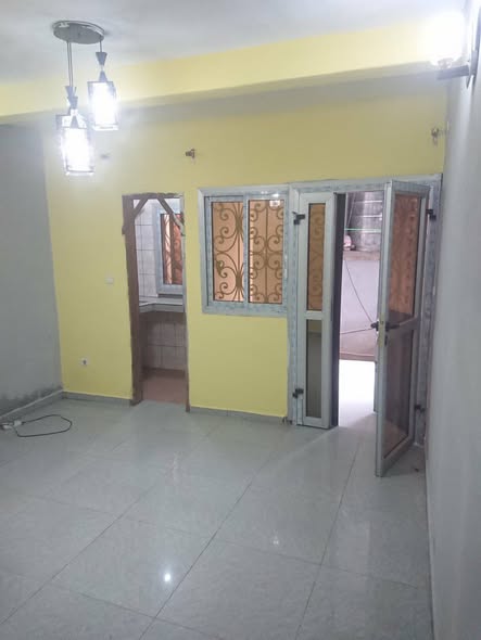 Studio moderne à louer à Nkoabang