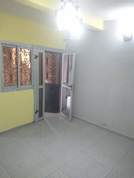 Studio moderne à louer à Nkoabang