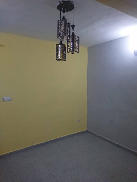 Studio moderne à louer à Nkoabang