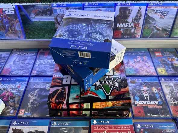 Ps4 slim 500 giga version tunable