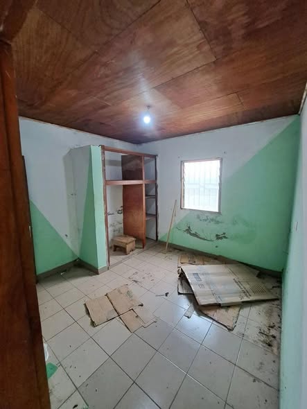 Chambre moderne à Odza