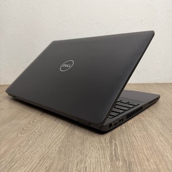 Ordinateur Portable DELL LATITUDE 5500