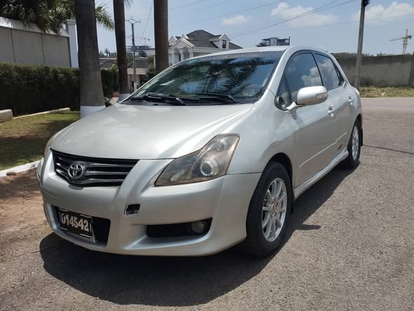 Toyota Blade 2008 à vendre