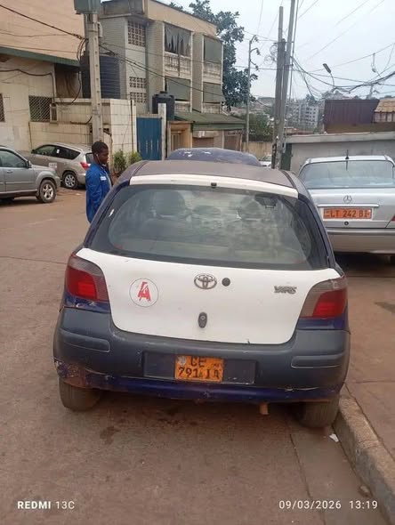 Yaris 2003 à vendre à Yaoundé