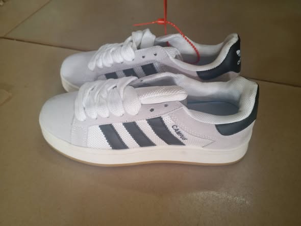 Chaussures disponibles à Bafoussam