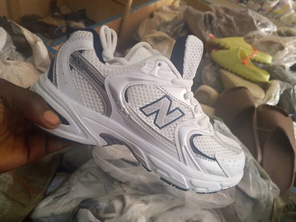 Chaussures disponibles à Bafoussam