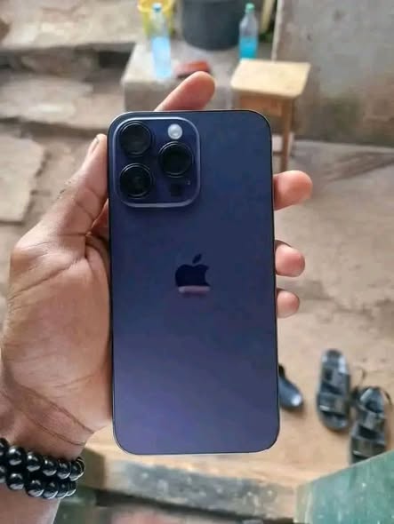 iPhone 14 Pro Max neuf à vendre